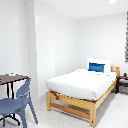 Airobedz Bgc - Near Uptown Hotell Manila Eksteriør bilde